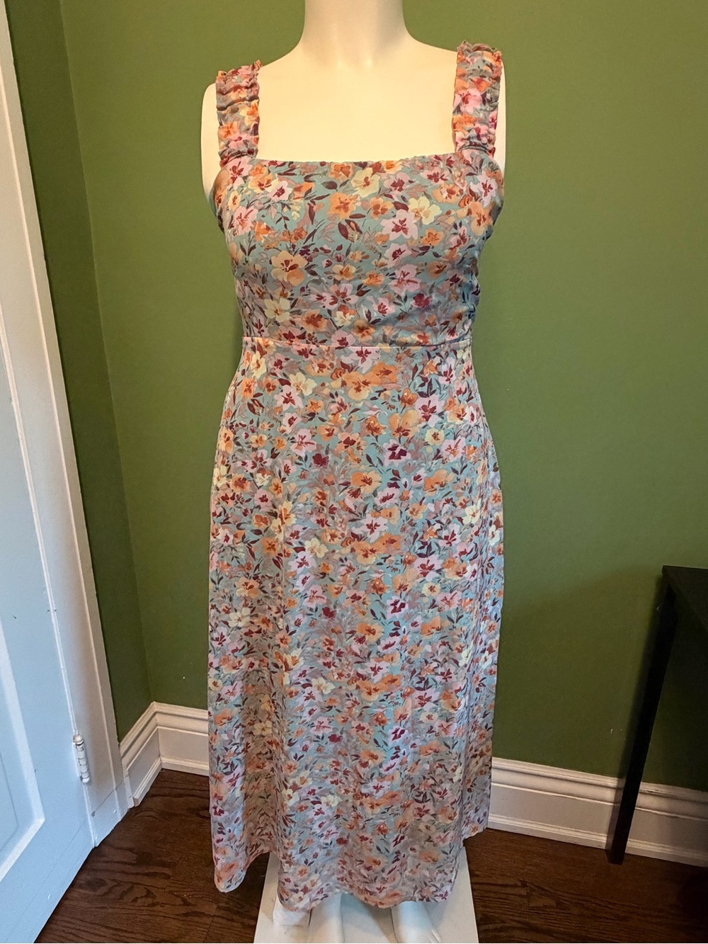 Sleeveless Floral Maxi Dress in Light Blue